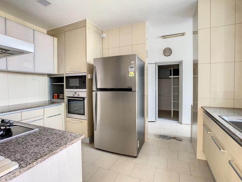 Condominium for Rent: D09, 238257