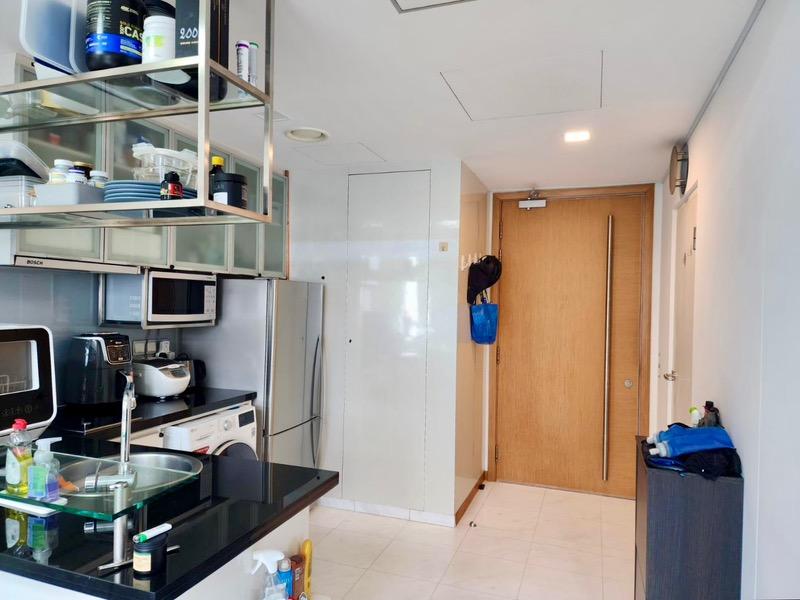 Apartment for Rent, Icon Apartment For Rent, $4,600, 1 Bed 1 Bath 700 sqft $6.57 psf, SGD 4,600 | 99-year Leasehold