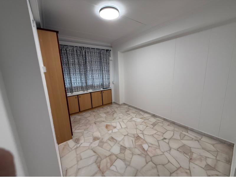 750 Woodlands Avenue 4 HDB Apartment Room Rental, $850, 1 Bed 107 sqft $7.94 psf