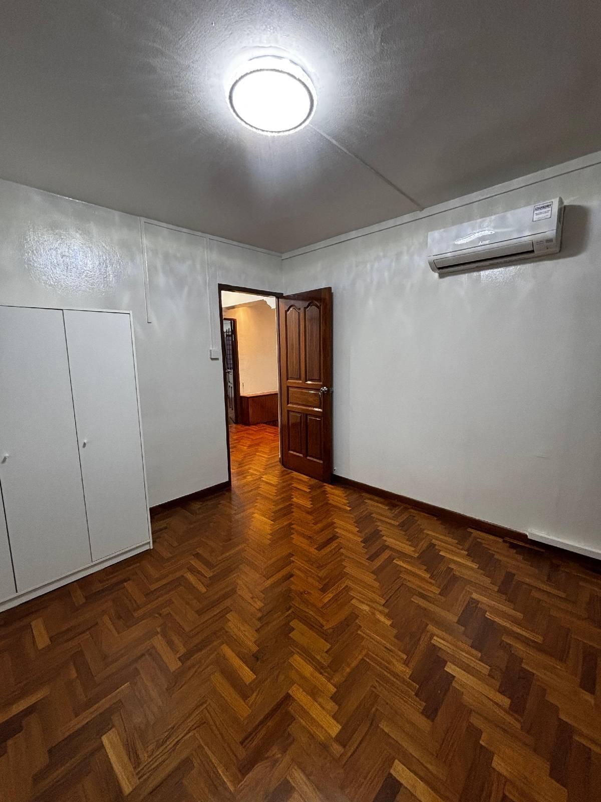 538 Hougang Street 52 HDB Apartment For Rent, $4,500, 4 Bed 3 Bath 1,582 sqft $2.84 psf