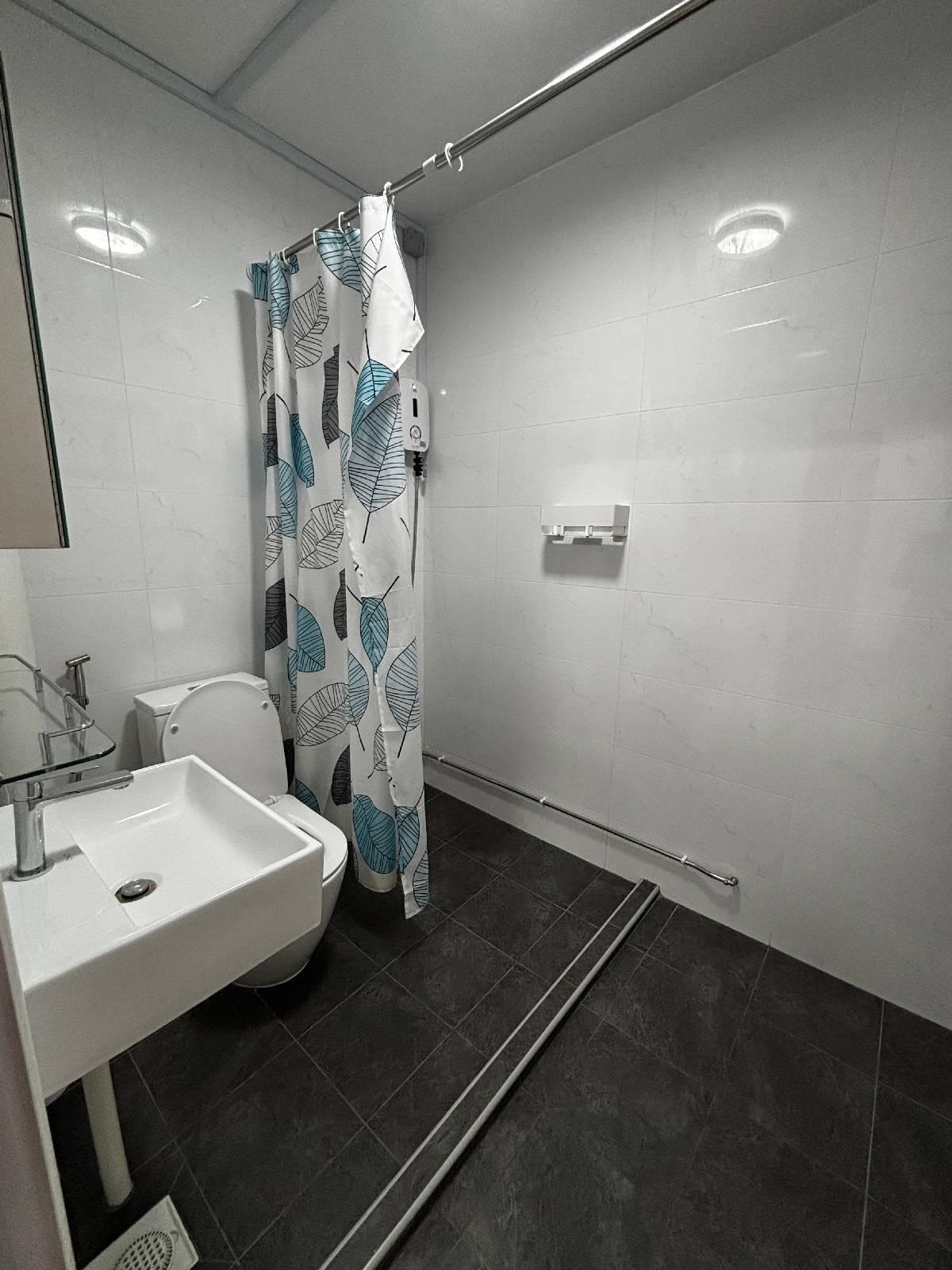 538 Hougang Street 52 HDB Apartment For Rent, $4,500, 4 Bed 3 Bath 1,582 sqft $2.84 psf