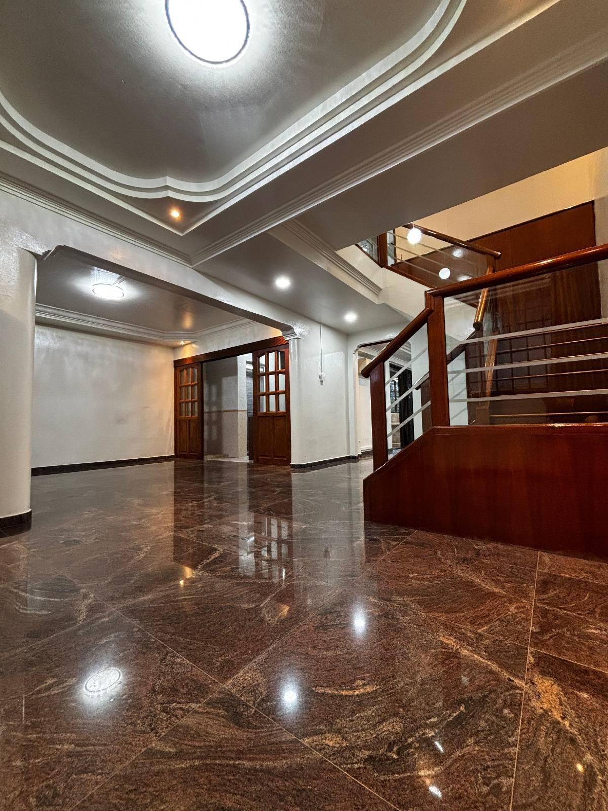 538 Hougang Street 52 HDB Apartment For Rent, $4,500, 4 Bed 3 Bath 1,582 sqft $2.84 psf