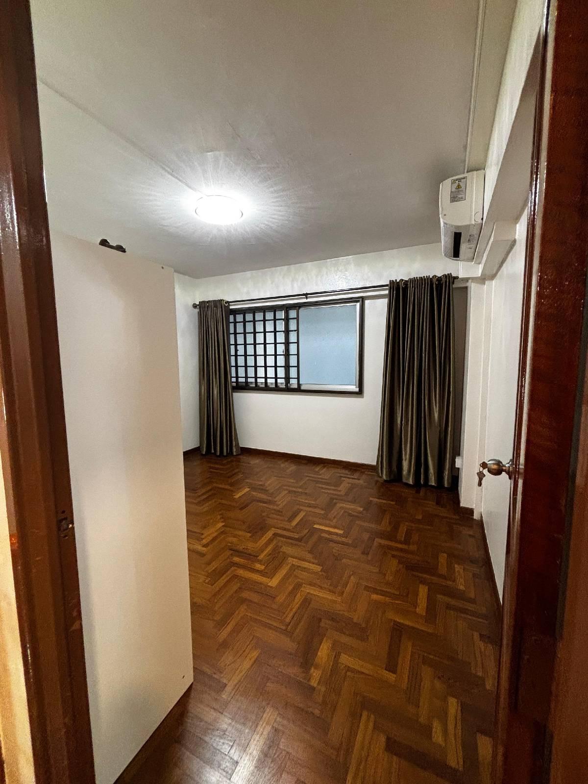 538 Hougang Street 52 HDB Apartment For Rent, $4,500, 4 Bed 3 Bath 1,582 sqft $2.84 psf