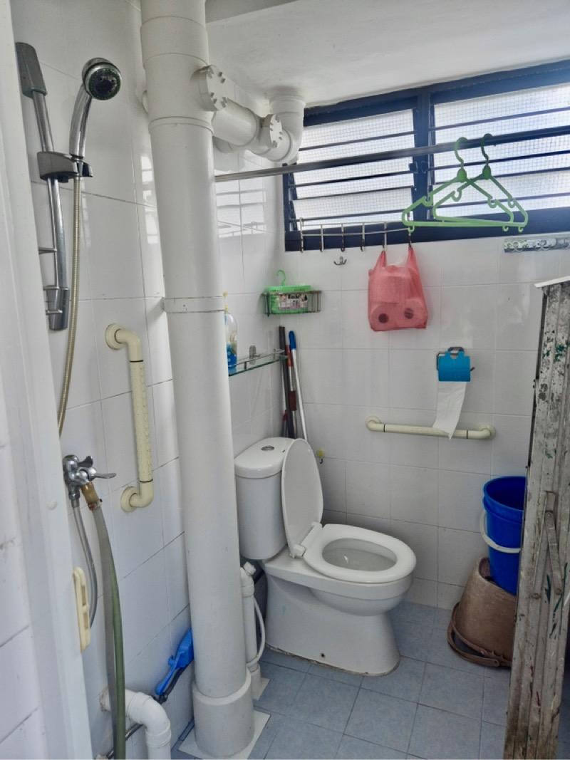 HDB Apartment for Rent, 379 Clementi Avenue 5 HDB Apartment For Rent, $850, 1 Bed 1 Bath 107 sqft $7.94 psf, SGD 850 | 99-year Leasehold