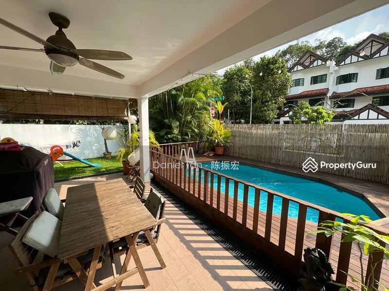 Prop-GPT: Corner Terrace: D10  Hindhede Drive. Corner Terrace with Swimming Pool in Bukit Timah Nature Reserve