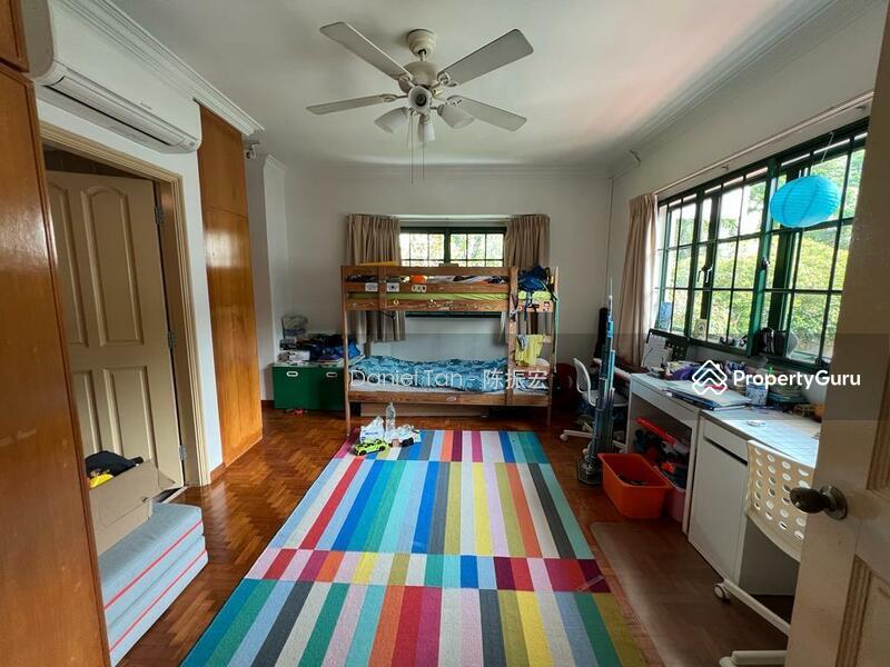 Corner Terrace for Rent, Hindhede Drive. Corner Terrace with Swimming Pool in Bukit Timah Nature Reserve, SGD 9,500