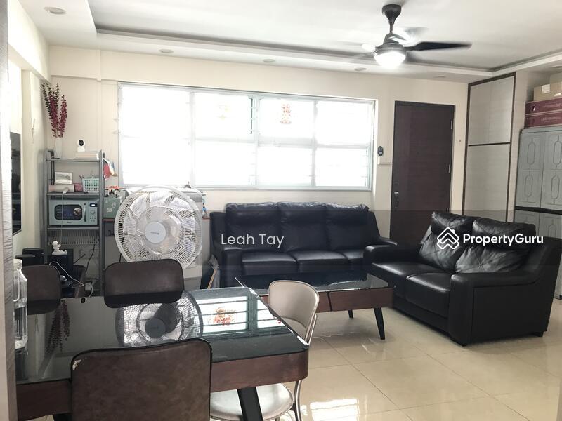 HDB Flat for Rent: D18, 520113