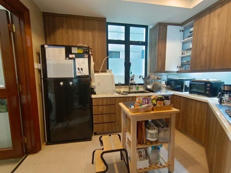 Valley Park Condominium For Rent, $5,500, 2 Bed 2 Bath 1,216 sqft $4.52 psf