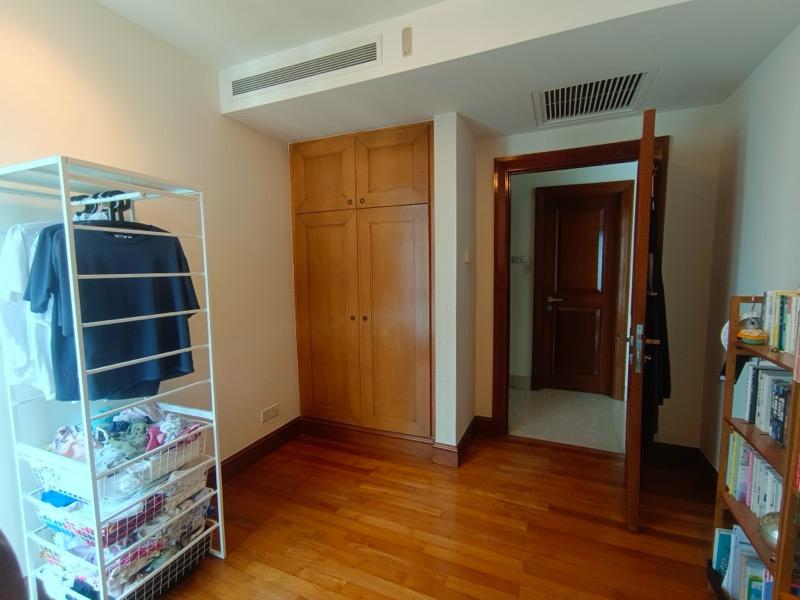 Valley Park Condominium For Rent, $5,500, 2 Bed 2 Bath 1,216 sqft $4.52 psf