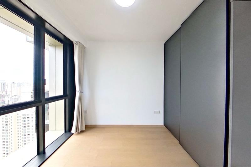 Condominium for Rent, Irwell Hill Residences Condominium For Rent, $5,300, 2 Bed 1 Bath 603 sqft $8.79 psf, SGD 5,300 | 99-year Leasehold