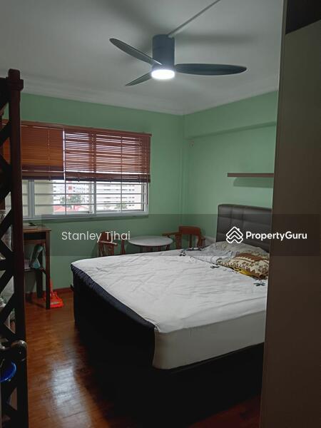Prop-GPT: HDB Flat: D27 Yishun 841 Yishun Street 81