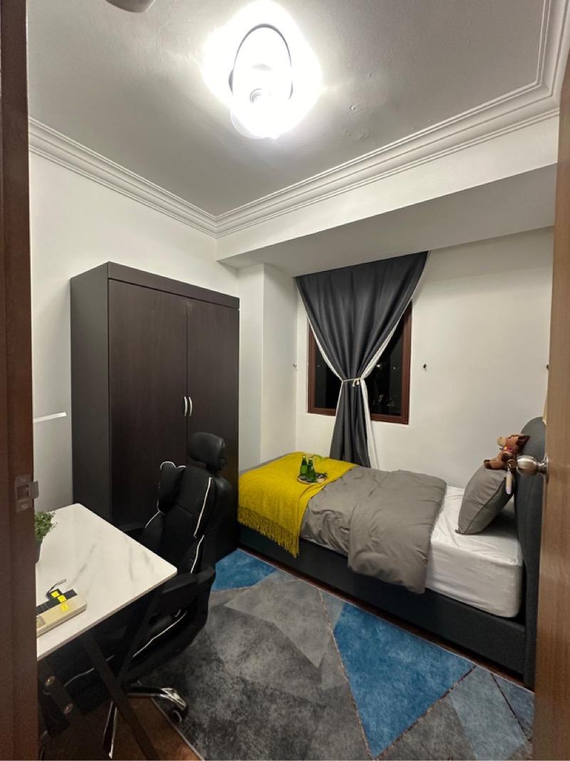 Prop-GPT: Terrace: D16  Kew Residencia