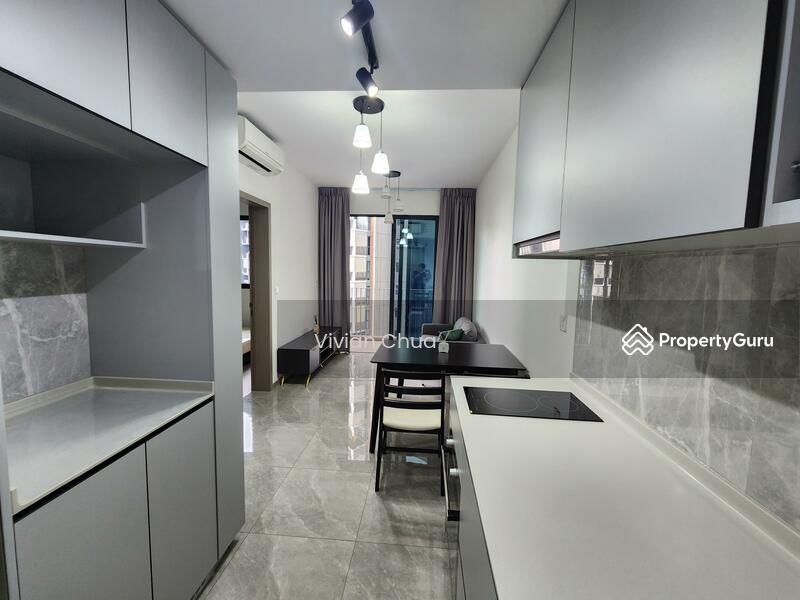 Condominium for Rent: D19, 554343