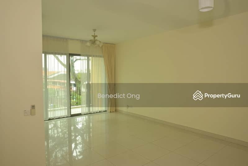 Prop-GPT: Condominium: D19  Tangerine Grove