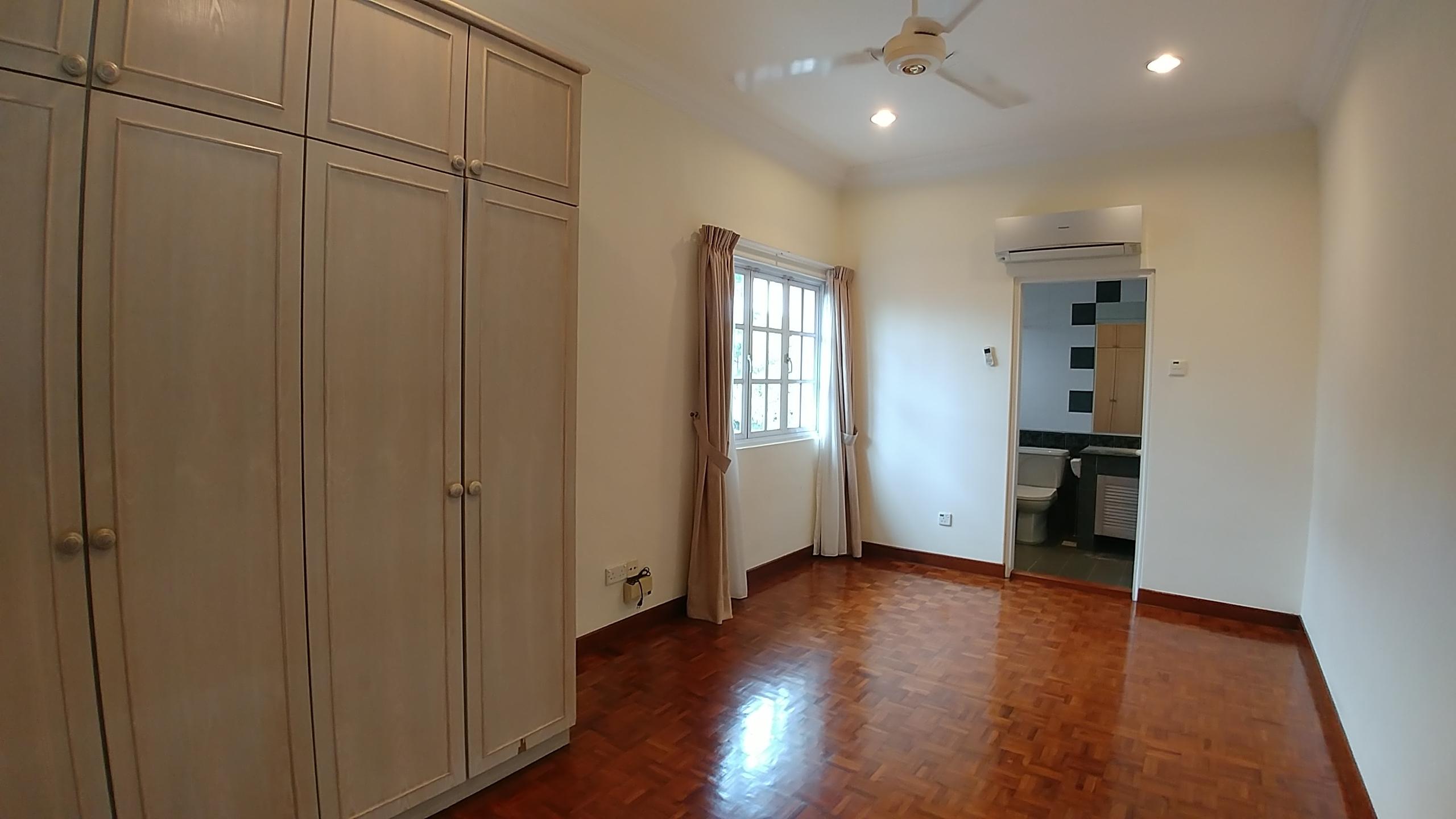 Bungalow for Rent, Hilltop Charming Bungalow with Pool, Mount Sinai, Vacant, Accessible!, SGD 17,500 | 999-year lease