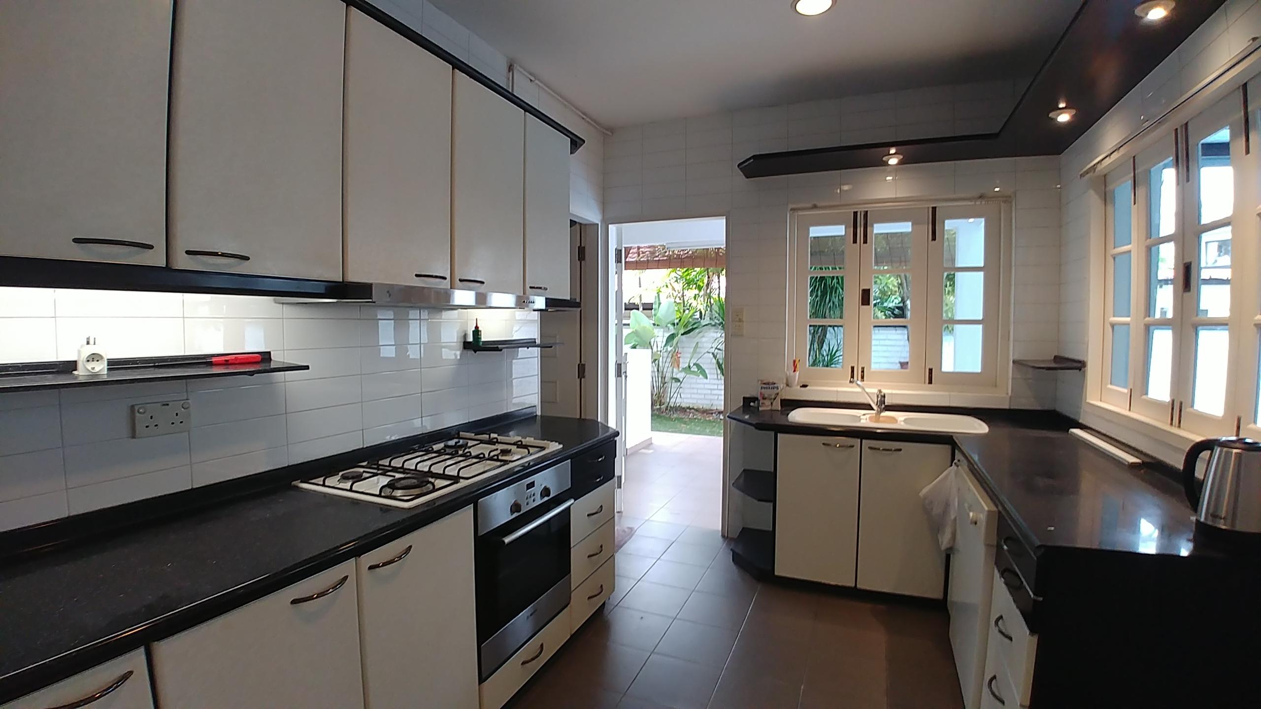 Bungalow for Rent, Hilltop Charming Bungalow with Pool, Mount Sinai, Vacant, Accessible!, SGD 17,500 | 999-year lease