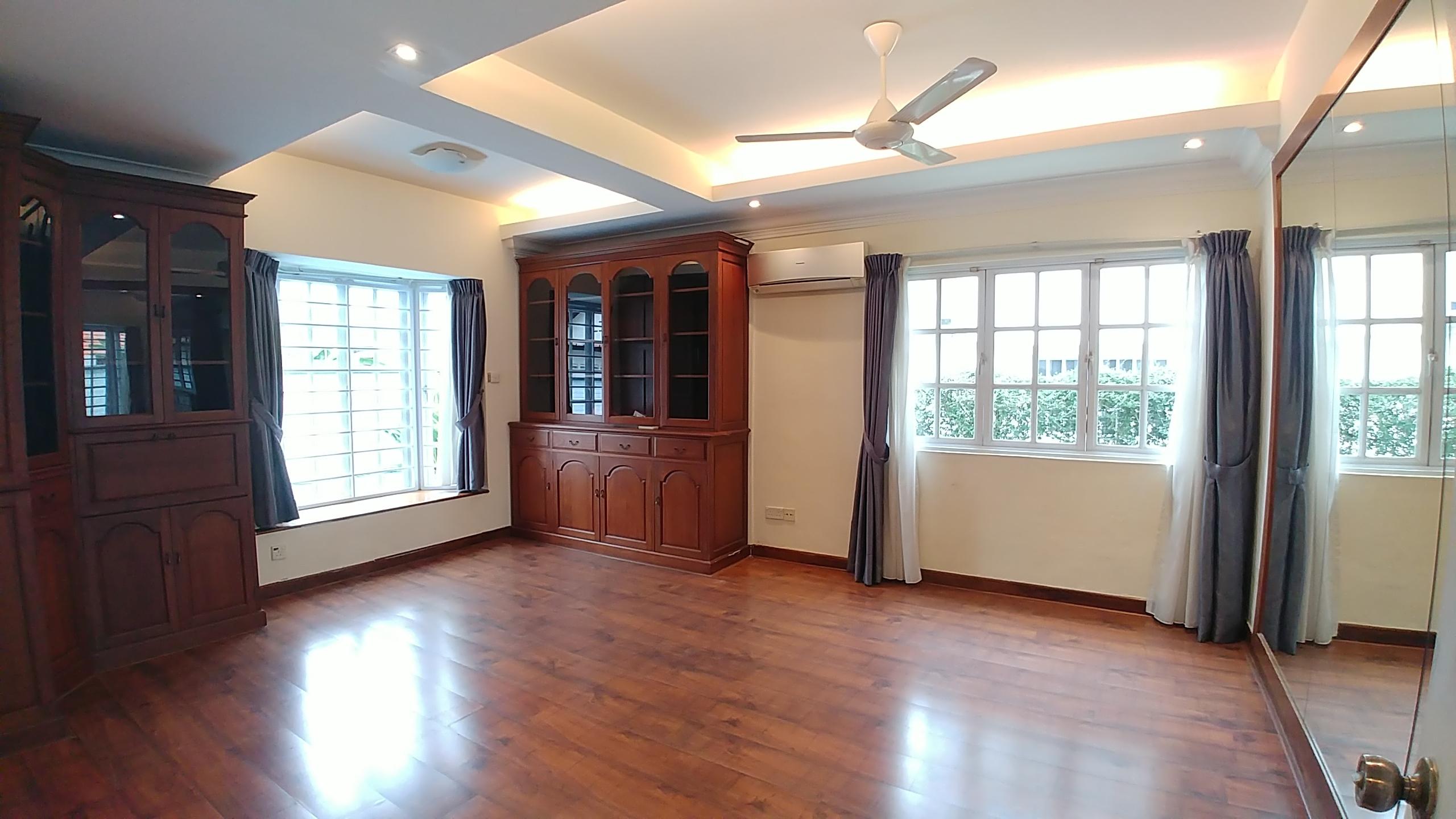 Bungalow for Rent, Hilltop Charming Bungalow with Pool, Mount Sinai, Vacant, Accessible!, SGD 17,500 | 999-year lease