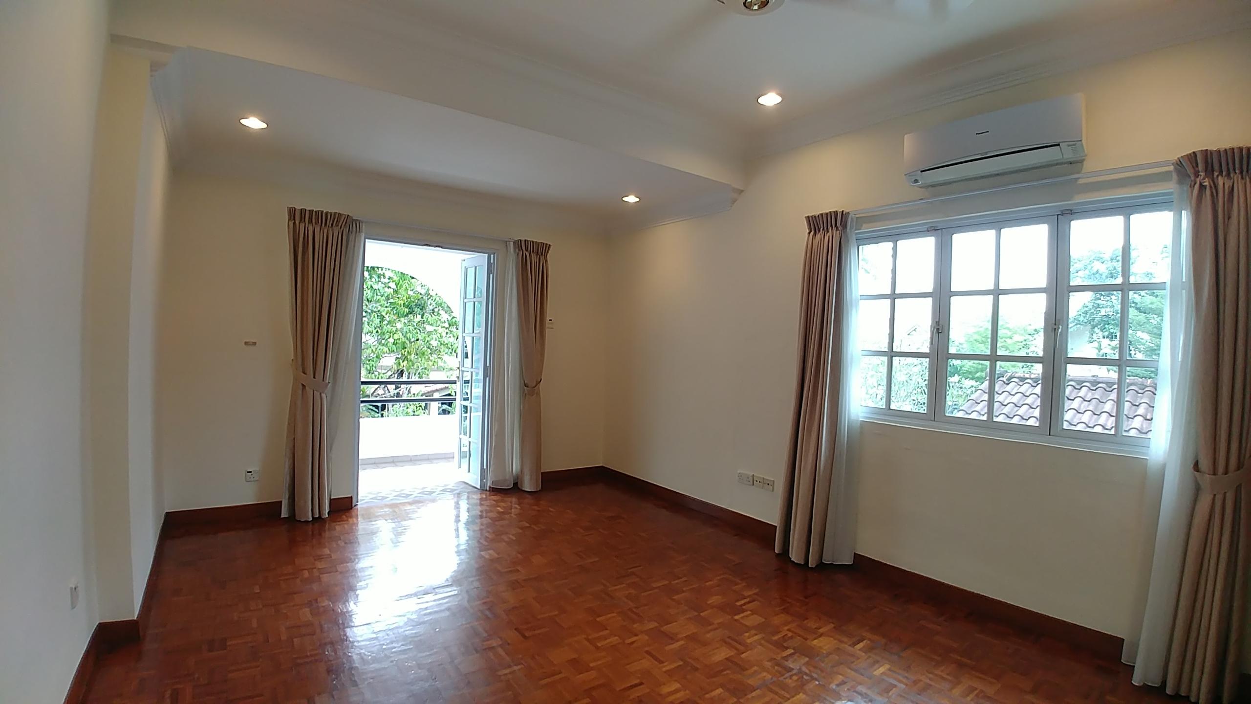 Bungalow for Rent, Hilltop Charming Bungalow with Pool, Mount Sinai, Vacant, Accessible!, SGD 17,500 | 999-year lease