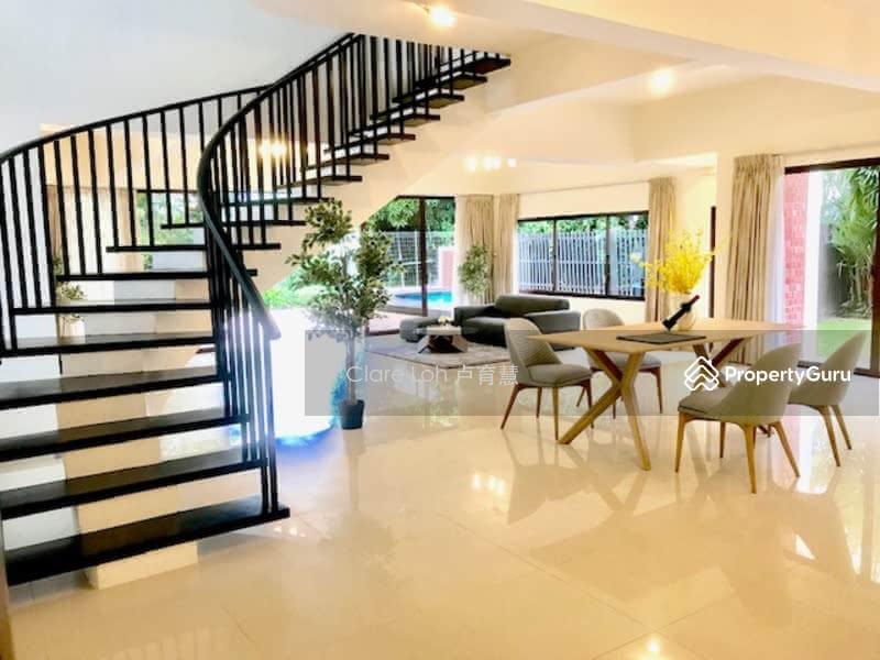 Prop-GPT: Bungalow: D10 Holland Quiet with lush greenery close to sixth Ave