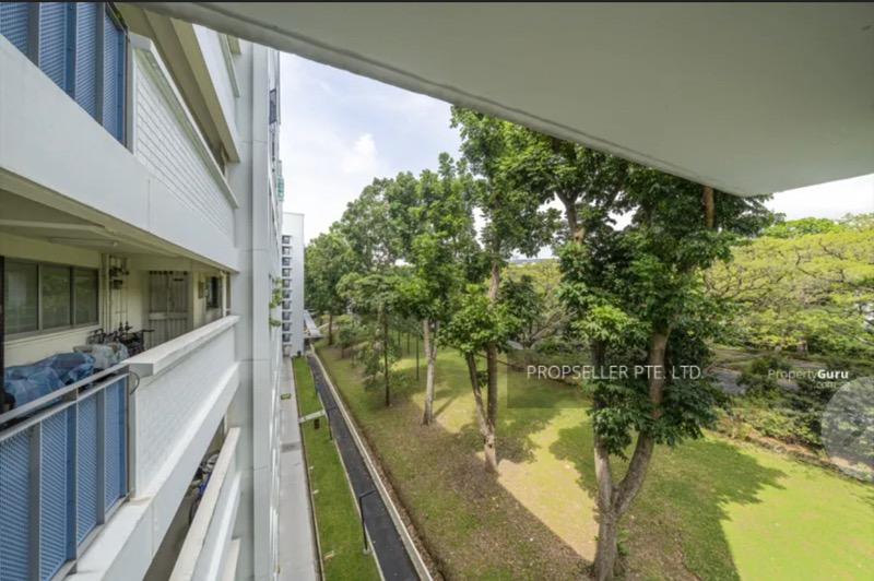 124 Simei Street 1 HDB Apartment Room Rental, $1,000, 1 Bed 1 Bath 107 sqft $9.35 psf