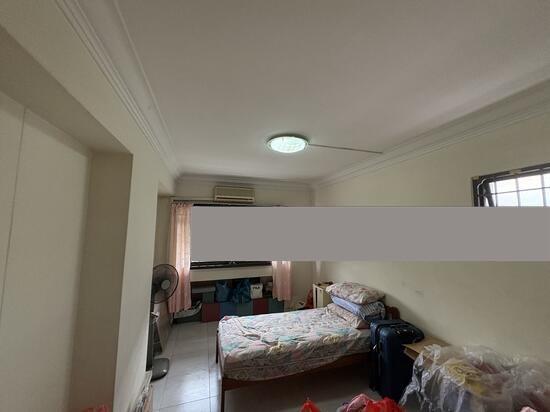 736 Woodlands Circle HDB Apartment Room Rental, $799, 1 Bed 1 Bath 200 sqft $4.00 psf