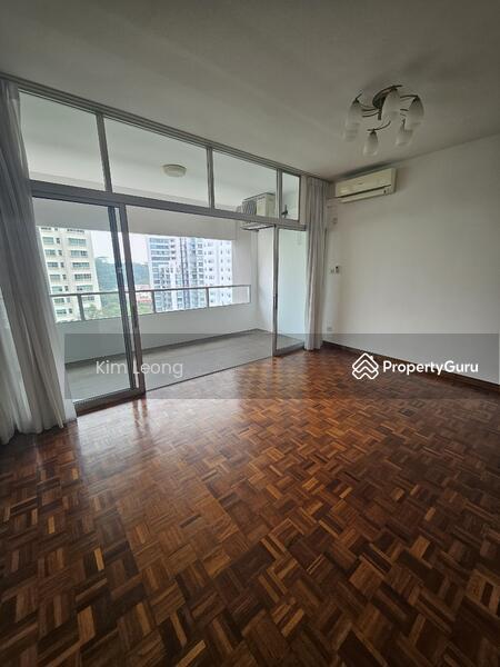 Condominium for Rent, Ridgewood Condominium, SGD 6,000 | 999-year lease