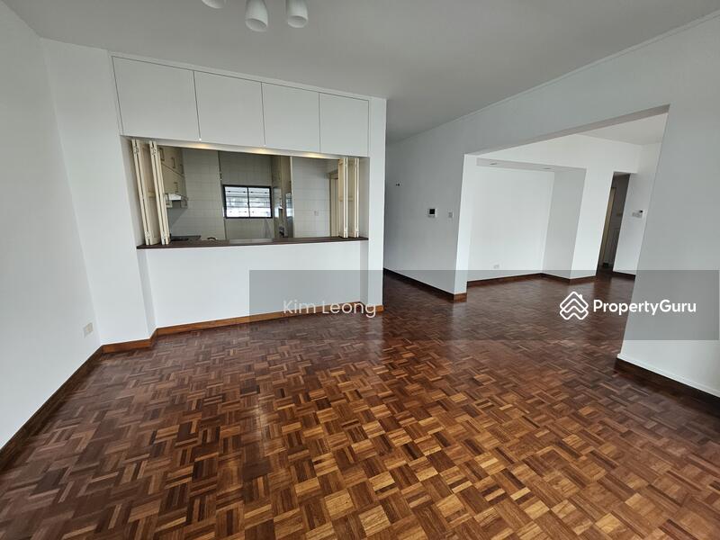 Condominium for Rent, Ridgewood Condominium, SGD 6,000 | 999-year lease