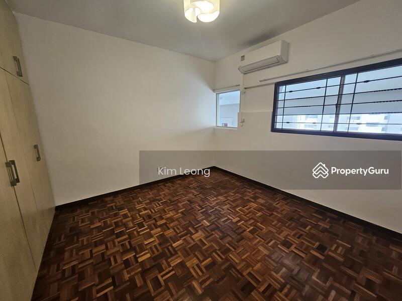Condominium for Rent, Ridgewood Condominium, SGD 6,000 | 999-year lease