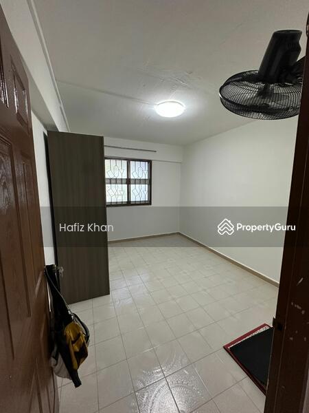 Prop-GPT: HDB Flat: D22  222 Jurong East Street 21