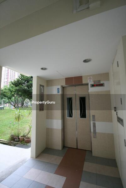 HDB Flat for Rent, 222 Jurong East Street 21, SGD 950 | 99-year lease