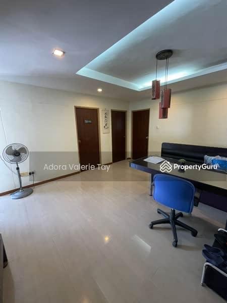 Prop-GPT: HDB Flat: D22 Boon Lay 671B Jurong West Street 65