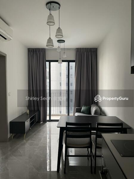Condominium for Rent: D19, 554343