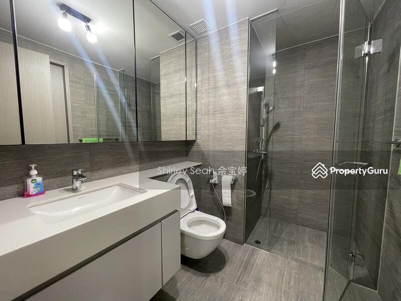 Condominium for Rent: D19, 554343