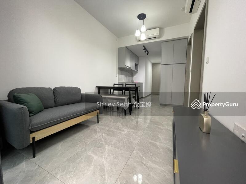 Condominium for Rent: D19, 554343