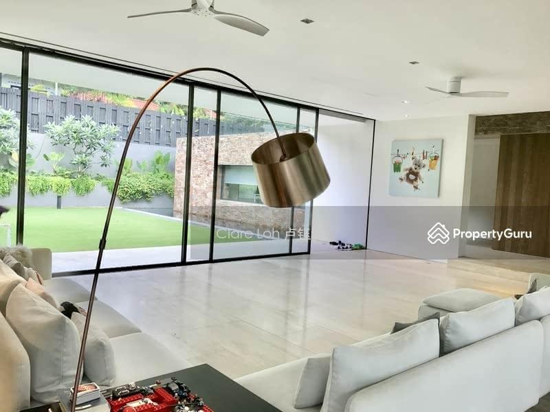 Prop-GPT: Bungalow - Good Class: D10  Ultra Modern Good Class Bungalow with Garden for Rent