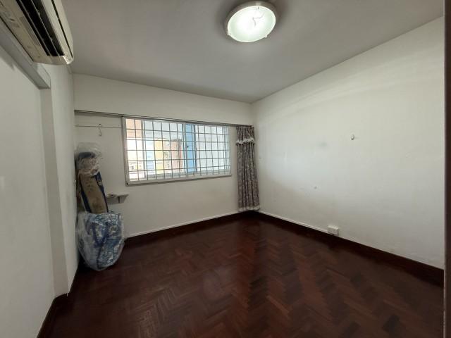 HDB Apartment for Rent, 614 Yishun Street 61 HDB Apartment Room Rental, $850, 1 Bed 3 Bath 150 sqft $5.67 psf, SGD 850 | 99-year Leasehold