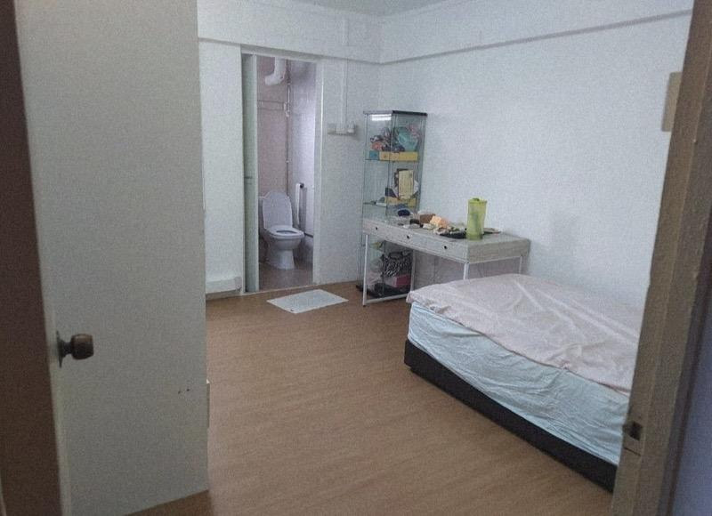 Prop-GPT: HDB Apartment: D23 Bukit Batok 423 Bukit Batok West Avenue 2