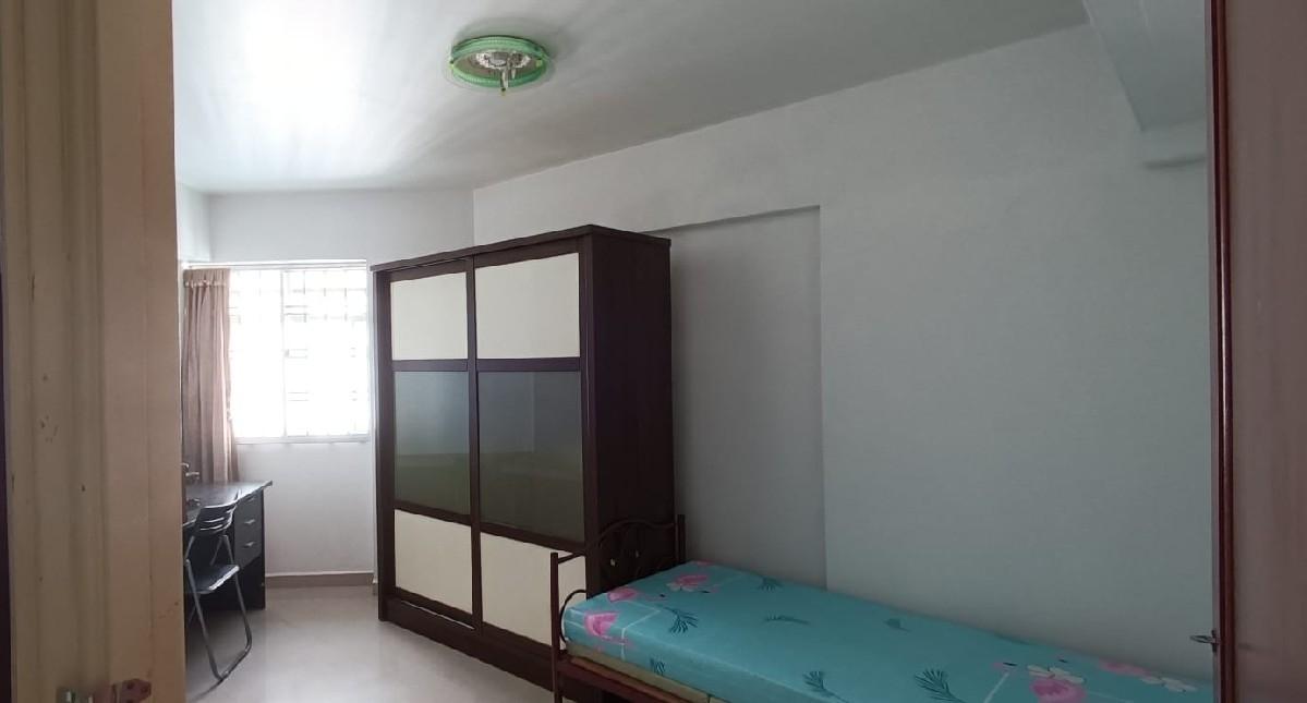 Prop-GPT: HDB Apartment: D23 Bukit Batok 386 Bukit Batok West Avenue 5