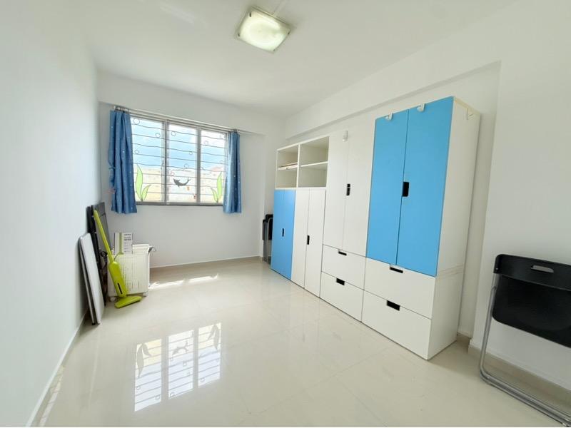 498B Tampines Street 45 HDB Apartment For Rent, $4,100, 3 Bed 2 Bath 1,356 sqft $3.02 psf