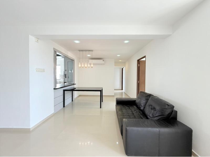 498B Tampines Street 45 HDB Apartment For Rent, $4,100, 3 Bed 2 Bath 1,356 sqft $3.02 psf