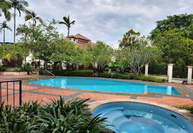 Prop-GPT: Bungalow - Good Class: D10  Ridout Road