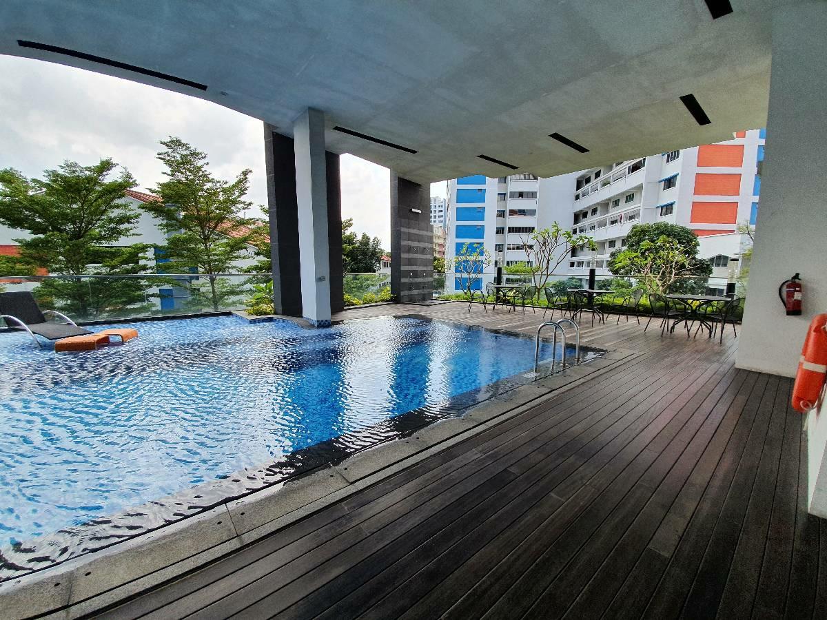 Centra Heights Condominium For Rent, $3,000, 1 Bed 1 Bath 431 sqft $6.96 psf