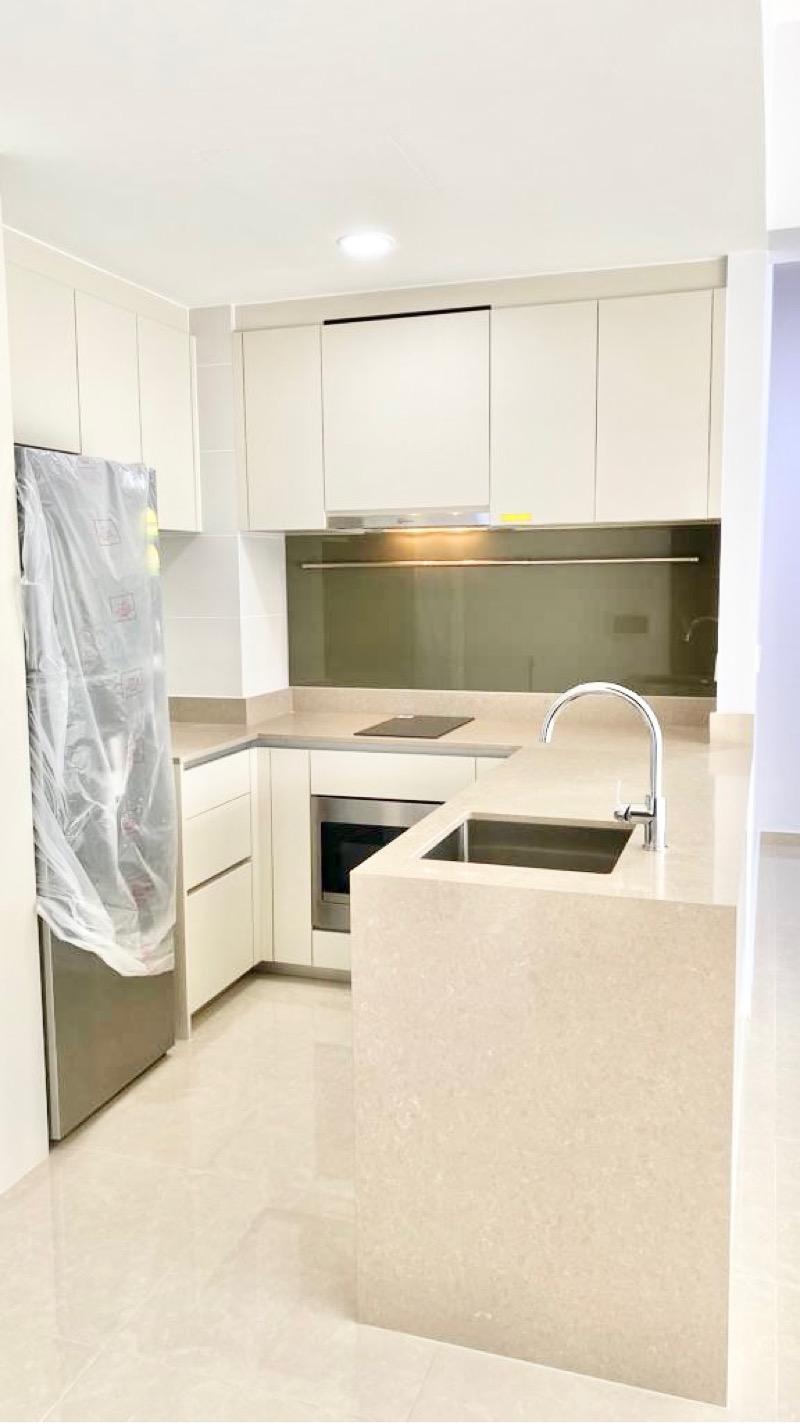 The Gazania Condominium For Rent, $4,000, 2 Bed 1 Bath 700 sqft $5.71 psf