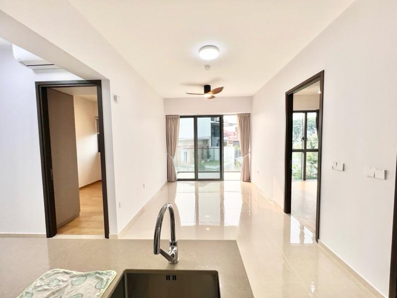 The Gazania Condominium For Rent, $4,000, 2 Bed 1 Bath 700 sqft $5.71 psf