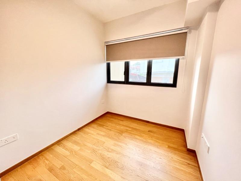 The Gazania Condominium For Rent, $4,000, 2 Bed 1 Bath 700 sqft $5.71 psf