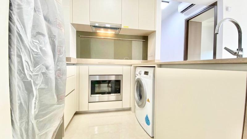 The Gazania Condominium For Rent, $4,000, 2 Bed 1 Bath 700 sqft $5.71 psf