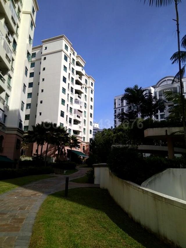 Hillview Green Condominium For Rent, $4,800, 3 Bed 3 Bath 1,249 sqft $3.84 psf