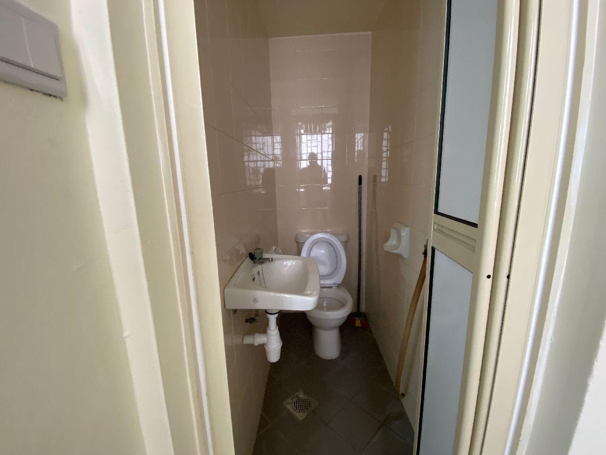 Parc Palais Condominium For Rent, $4,500, 3 Bed 2 Bath 1,206 sqft $3.73 psf