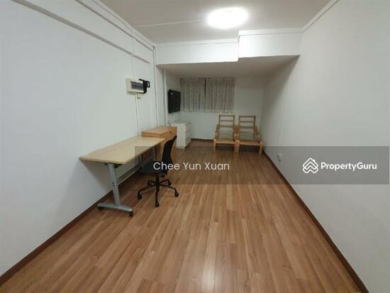 Prop-GPT: HDB Apartment: D03 Tiong Bahru 150 Silat Avenue