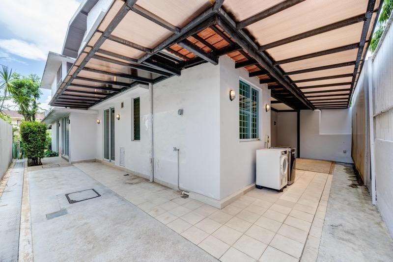 Semi-D at Tuan Sing Park Semi-Detached House For Rent, $8,800, 5 Bed 4 Bath 3,200 sqft $2.38 psf